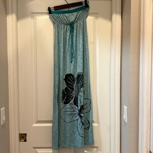 2b bebe Maxi dress in good condition. Size XS